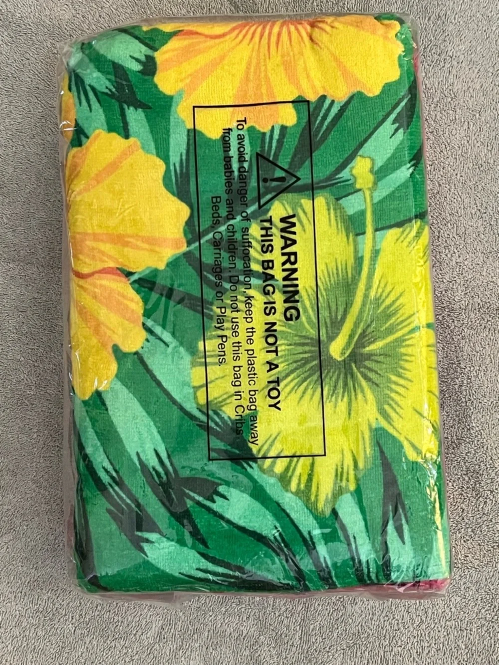 Set of 4 Tropical Hibiscus Floral Beach Towels